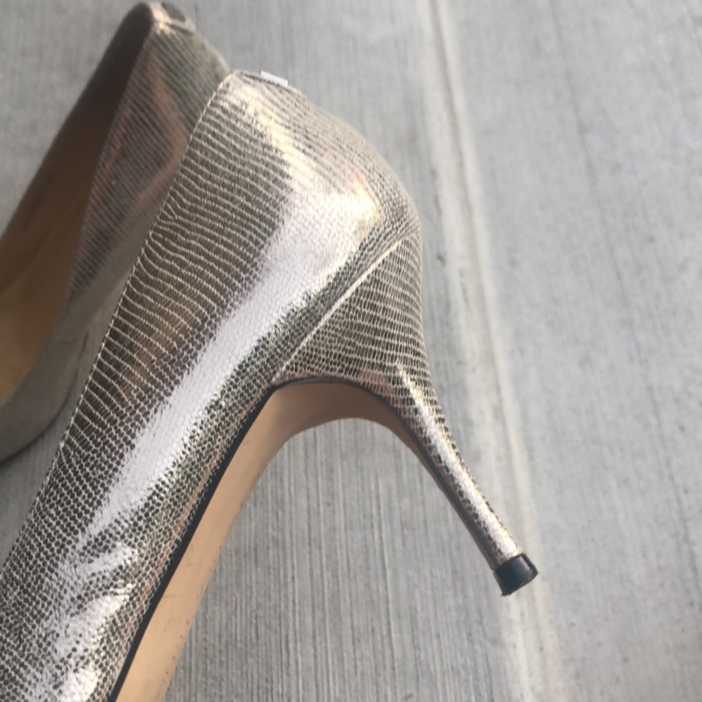 Pumps - Picture 8 of 8